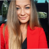 Adriana Dzhuryn
