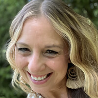Tina Snyder