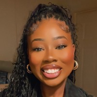 Simone H.