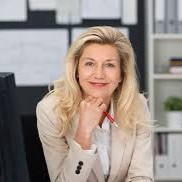 Nikol Hauser
