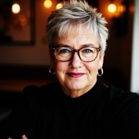 Marla Baker, Rhu, Chrs