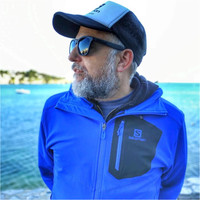 Oscar Cusidó Diseñador Gráfico