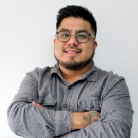 Arturo Maya Flores