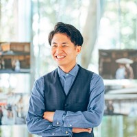 山村俊貴