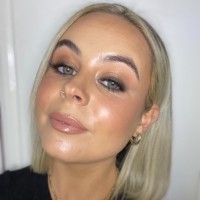 Nicole Kelly