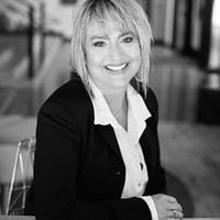 Cindy Schmid-Potter