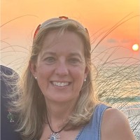 Elaine Volan