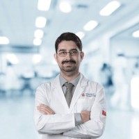 Dr. Karan Kukreja (MS,DNB,FRCS)