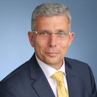 Dr. Peter J. Mackert