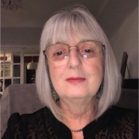 Yvonne Ross