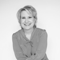 Paula Brooks
