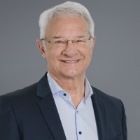 Rolf Schuhmacher