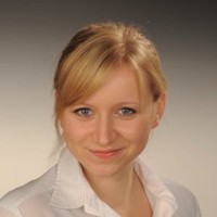Jenny Stark, Dr. med. univ.