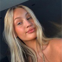 Halle Green