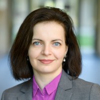 Olga Odom, Mpa