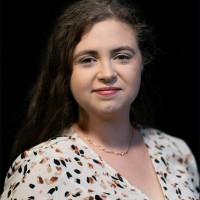 Abbie Meek, Mlis