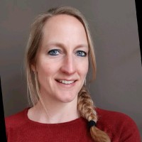 Simone Van de Laar