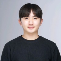 박진우