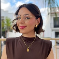 Helen Flores