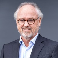 Dr. Wolfgang Wiesmann