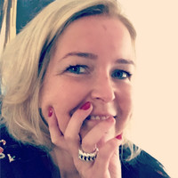 Jeannette Van Hoven