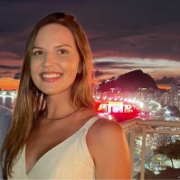 Bruna Carolina Cesconeto De Oliveira