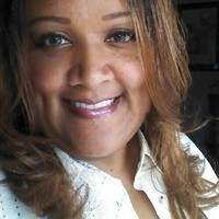 Glennis White