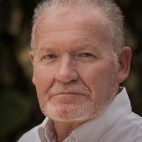 Colin Arnott