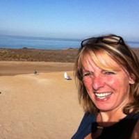 Annelies Peters