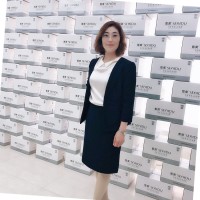 Evelyn HU