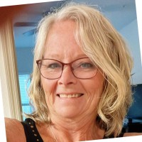 Lisa Lowe