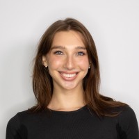 Ava Zohn