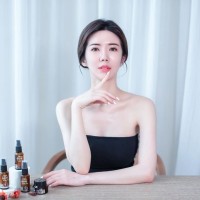 Theresa Li