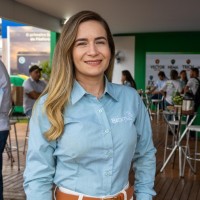 Lara Leal