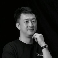 김동욱