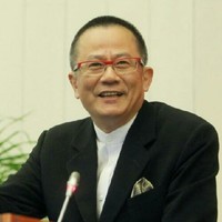 L . Y 禄誾 Wang 王