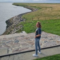 Nanny Van Der Post - Andriessen