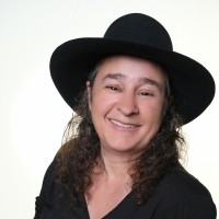 Angela Hilderbrand