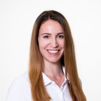 Dr. Doris Baumgartner