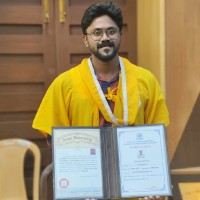 Aravinthan V