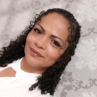Elisângela Santos