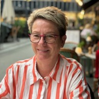 Helle Lund