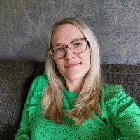 Angela Oosterhof