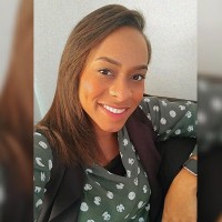 Thais Cristine