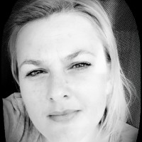 Carinne DESROUSSEAUX