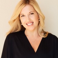 Deanna White