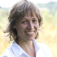 Dr. Laura Grundemann