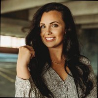 Sydni Wall