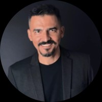 Evandro Fernandes