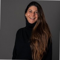 Luciana De La Zerda